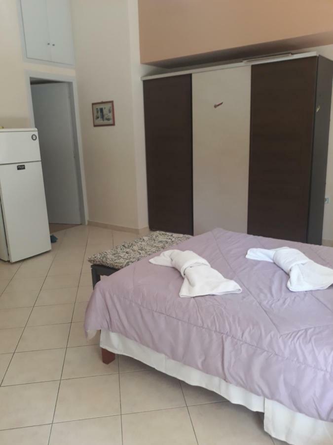 Cozy Apartment In The Center Of Aighion Achaia - Ground Floor - Ισόγειο Στουντιο Aigio Dış mekan fotoğraf